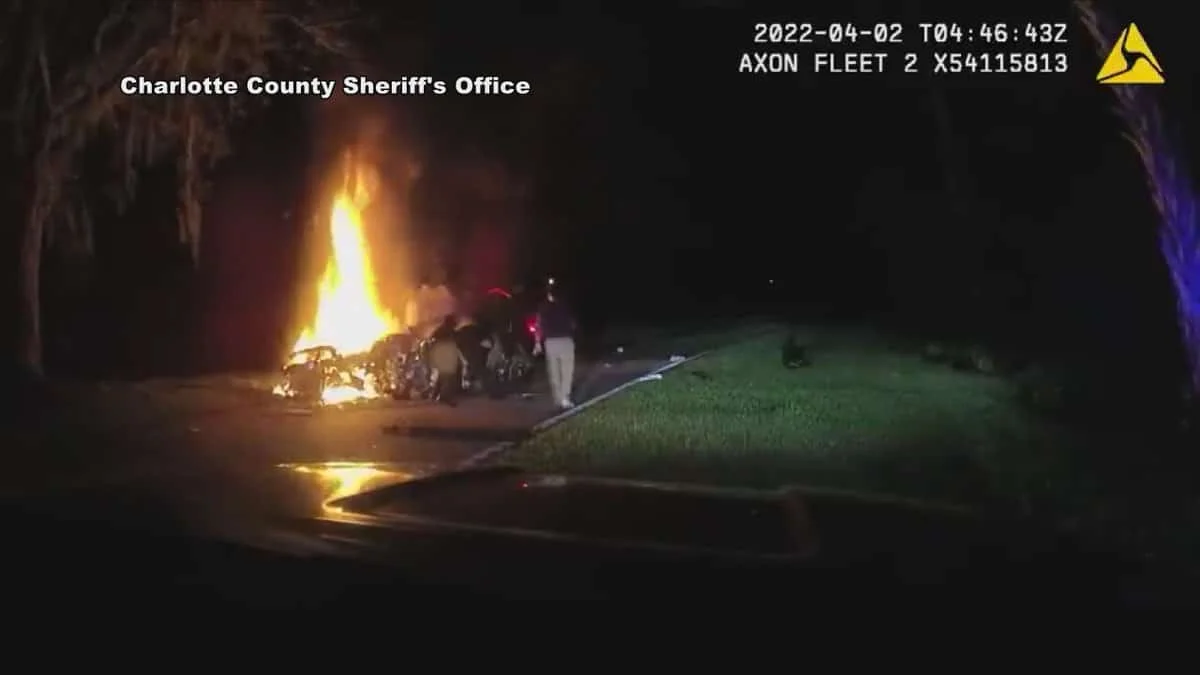 Video shows deputies, good Samaritan rescue man from burning car